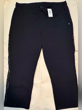NWT Torrid Black Lace Inset Jogger Pants Sweatpants Plus Size 2